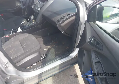 2016 Ford Focus S from USA, damaged, VIN 1FADP3E20GL354091